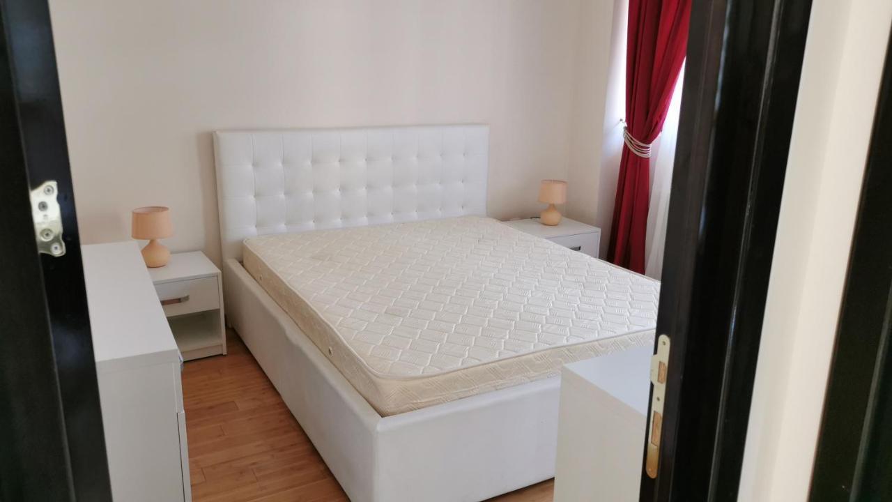Luxurious Apartment In A Residential Complex In Copou For A Maximum Number Of 3 Persons ヤシ エクステリア 写真
